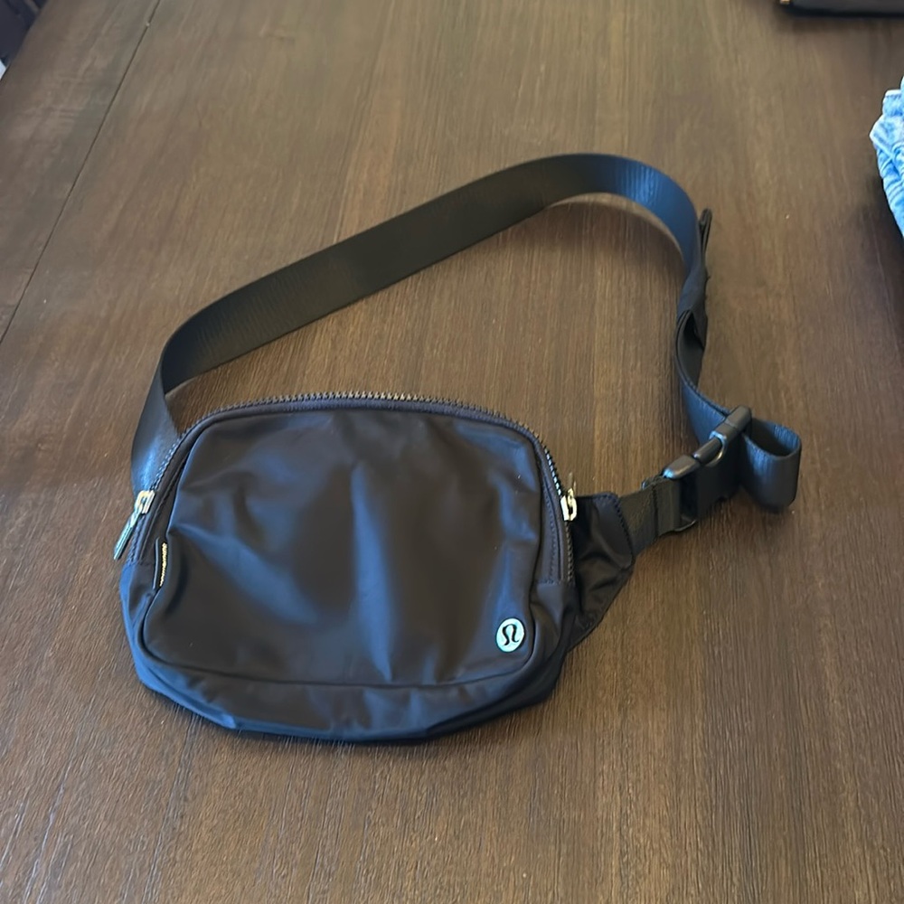 Lululemon crossbody bag